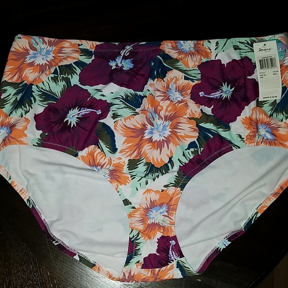 Raisins Other - Raisins Plus size 24W multi color swim bottom